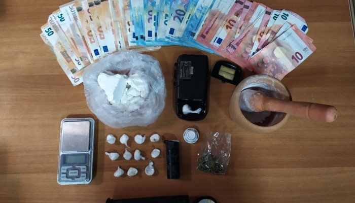 Έ&kappa;&rho;&upsilon;&beta;&alpha;&nu; &sigma;&tau;&omicron; &alpha;&upsilon;&tau;&omicron;&kappa;ί&nu;&eta;&tau;&omicron; &tau;&omicron;&upsilon;&sigmaf; &kappa;&omicron;&kappa;&alpha;ΐ&nu;&eta; &kappa;&alpha;&iota; &kappa;ά&nu;&nu;&alpha;&beta;&eta; &sigma;&tau;&omicron; &Eta;&rho;ά&kappa;&lambda;&epsilon;&iota;&omicron;