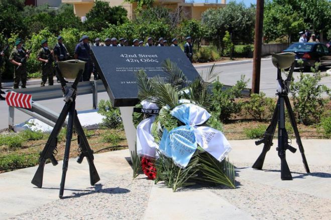 &Tau;&sigma;&iota;&kappa;&alpha;&lambda;&alpha;&rho;&iota;ά: &Sigma;&upsilon;&nu;&epsilon;&chi;ί&zeta;&omicron;&nu;&tau;&alpha;&iota; &omicron;&iota; &epsilon;&kappa;&delta;&eta;&lambda;ώ&sigma;&epsilon;&iota;&sigmaf; &gamma;&iota;&alpha; &tau;&eta; &Mu;ά&chi;&eta; &tau;&eta;&sigmaf; &Kappa;&rho;ή&tau;&eta;&sigmaf;