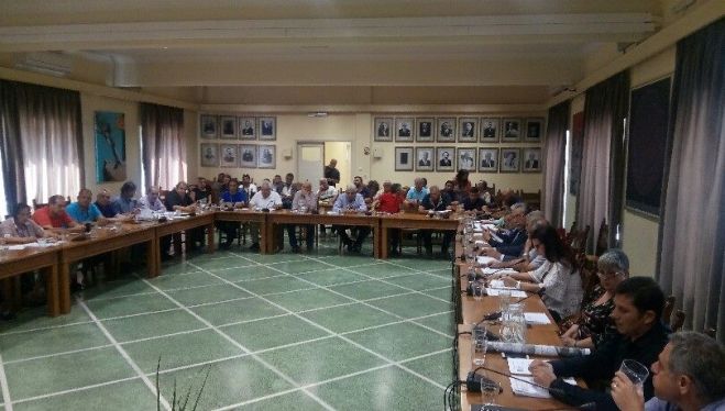 &Tau;&eta;&nu; &Tau;&rho;ί&tau;&eta; &sigma;&upsilon;&nu;&epsilon;&delta;&rho;&iota;ά&zeta;&epsilon;&iota; &tau;&omicron; &delta;&eta;&mu;&omicron;&tau;&iota;&kappa;ό &sigma;&upsilon;&mu;&beta;&omicron;ύ&lambda;&iota;&omicron; &tau;&omicron;&upsilon; &delta;ή&mu;&omicron;&upsilon; &Chi;&alpha;&nu;&iota;ώ&nu;