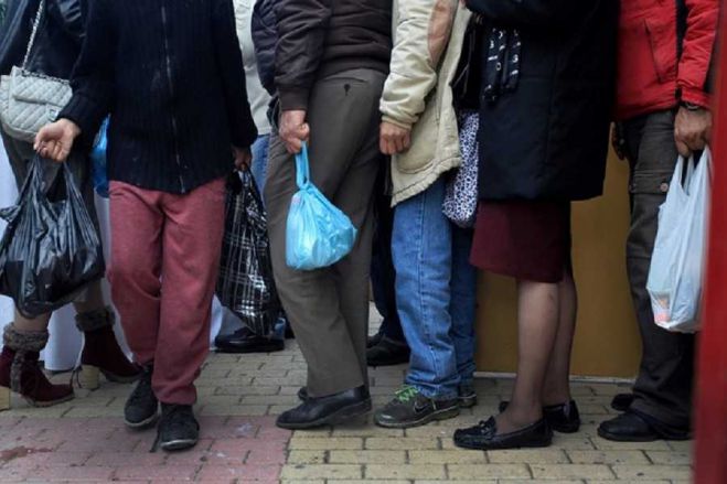 Διανομή κοτόπουλων και πορτοκαλιών από τον Δ. Πλατανιά
