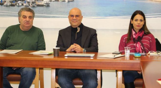 &Sigma;&tau;&epsilon;&lambda;έ&chi;&eta; &tau;&omega;&nu; &Delta;ή&mu;&omega;&nu; &Pi;ά&phi;&omicron;&upsilon; &amp; &Lambda;έ&sigma;&beta;&omicron;&upsilon; &sigma;&tau;&omicron; &Delta;ή&mu;&omicron; &Chi;&alpha;&nu;ί&omega;&nu;