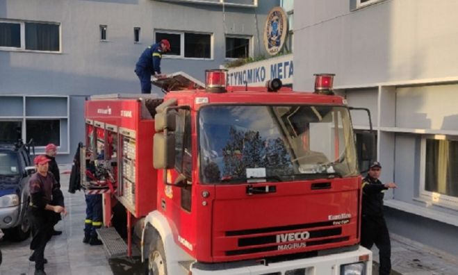 Έ&lambda;&epsilon;&gamma;&xi;&alpha;&nu; &gamma;&iota;&alpha; &rho;&alpha;&delta;&iota;&omicron;&beta;&iota;&omicron;&chi;&eta;&mu;&iota;&kappa;ή &alpha;&pi;&epsilon;&iota;&lambda;ή &tau;&omicron;&nu; ύ&pi;&omicron;&pi;&tau;&omicron; &phi;ά&kappa;&epsilon;&lambda;&omicron; &pi;&omicron;&upsilon; &sigma;&tau;ά&lambda;&theta;&eta;&kappa;&epsilon; &sigma;&tau;&omicron; &Pi;&omicron;&lambda;&upsilon;&tau;&epsilon;&chi;&nu;&epsilon;ί&omicron; &Kappa;&rho;ή&tau;&eta;&sigmaf;