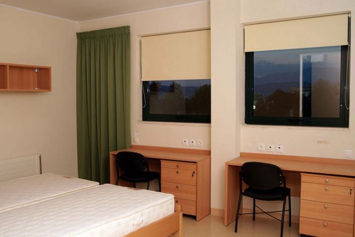 205 &epsilon;&kappa;&alpha;&tau; &epsilon;&upsilon;&rho;ώ &gamma;&iota;&alpha; &tau;&iota;&sigmaf; &phi;&omicron;&iota;&tau;&eta;&tau;&iota;&kappa;έ&sigmaf; &epsilon;&sigma;&tau;ί&epsilon;&sigmaf; &sigma;&epsilon; &Eta;&rho;ά&kappa;&lambda;&epsilon;&iota;&omicron; - &Rho;έ&theta;&upsilon;&mu;&nu;&omicron;