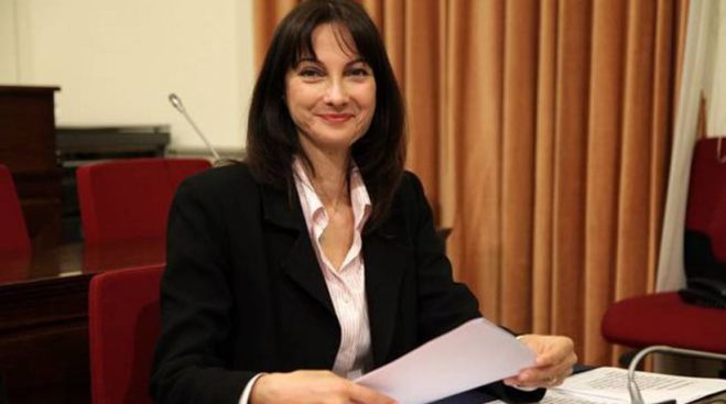 Έ&lambda;&epsilon;&nu;&alpha; &Kappa;&omicron;&upsilon;&nu;&tau;&omicron;&upsilon;&rho;ά: &Eta; &Kappa;&rho;ή&tau;&eta; &pi;&rho;&omega;&tau;&alpha;&gamma;&omega;&nu;&iota;&sigma;&tau;&epsilon;ί &sigma;&tau;&omicron;&nu; &tau;&omicron;&upsilon;&rho;&iota;&sigma;&mu;ό &tau;&omicron; 2017