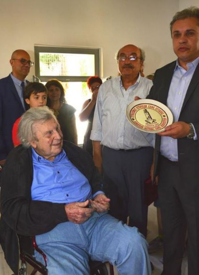 Μίκης Θεοδωράκης απο τα Χανιά: Εκεί που φτάσαμε χρειάζεται επανάσταση