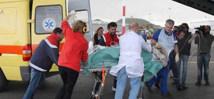 &Upsilon;&pi;έ&kappa;&upsilon;&psi;&epsilon; &sigma;&tau;&alpha; &tau;&rho;&alpha;ύ&mu;&alpha;&tau;ά &tau;&omicron;&upsilon; &omicron; &phi;&omicron;ύ&rho;&nu;&alpha;&rho;&eta;&sigmaf; &pi;&omicron;&upsilon; &kappa;ά&eta;&kappa;&epsilon; &sigma;&tau;&omicron;&nu; &Mu;&upsilon;&lambda;&omicron;&pi;ό&tau;&alpha;&mu;&omicron;