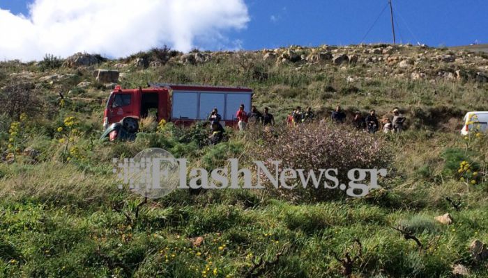 Τροχαίο με έναν εγκλωβισμένο στα Μεγάλα Χωράφια