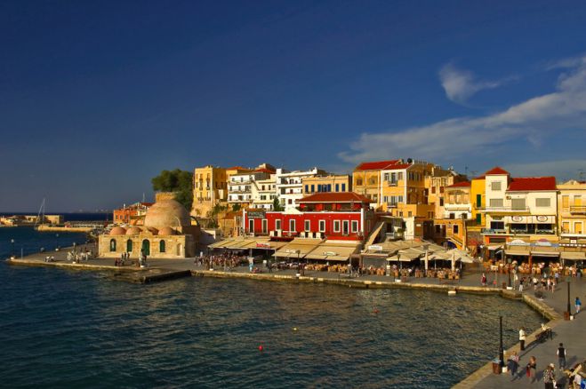 Τα πάνω-κάτω για το Ενετικό Λιμάνι των Χανίων