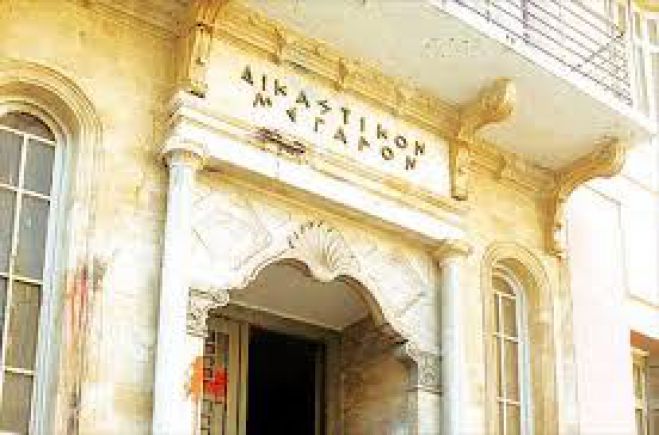 &Tau;&omicron;&nu; &pi;ή&gamma;&alpha;&nu; "&sigma;&eta;&kappa;&omega;&tau;ό" &sigma;&tau;&omicron; &delta;&iota;&kappa;&alpha;&sigma;&tau;ή&rho;&iota;&omicron; &gamma;&iota;&alpha; &nu;&alpha; &delta;&iota;&kappa;&alpha;&sigma;&tau;&epsilon;ί