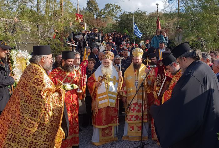 &Mu;&epsilon; &lambda;&alpha;&mu;&pi;&rho;ό&tau;&eta;&tau;&alpha; &omicron; Ά&gamma;&iota;&omicron;&sigmaf; &Nu;&iota;&kappa;ό&lambda;&alpha;&omicron;&sigmaf; &gamma;&iota;ό&rho;&tau;&alpha;&sigma;&epsilon; &tau;&omicron;&nu; &Pi;&omicron;&lambda;&iota;&omicron;ύ&chi;&omicron; &tau;&omicron;&upsilon;