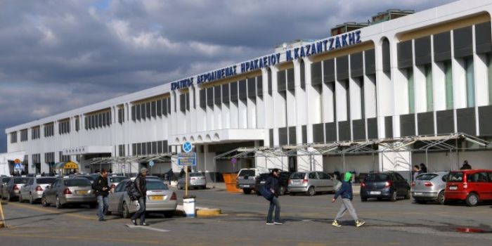 Συνελήφθησαν, δεκαεπτά (17) αλλοδαποί για πλαστογραφία  πιστοποιητικών στον Αερολιμένα Ηρακλείου