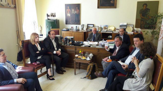 Πέφτουν οι υπογραφές για το πρόγραμμα φιλοξενίας προσφύγων στην Κρήτη