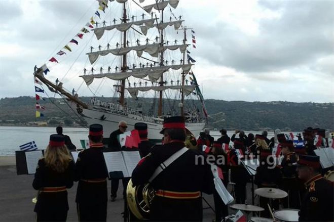 &Omicron; &epsilon;&nu;&tau;&upsilon;&pi;&omega;&sigma;&iota;&alpha;&kappa;ό&sigmaf; &laquo;&iota;&pi;&pi;ό&tau;&eta;&sigmaf; &tau;&omega;&nu; &theta;&alpha;&lambda;&alpha;&sigma;&sigma;ώ&nu;&raquo; &sigma;&tau;&alpha; &Chi;&alpha;&nu;&iota;ά