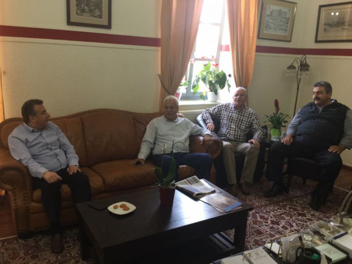 Σύμβαση περιφέρειας και δ. Αποκορώνου για 2 έργα ύδρευσης στο ΕΣΠΑ