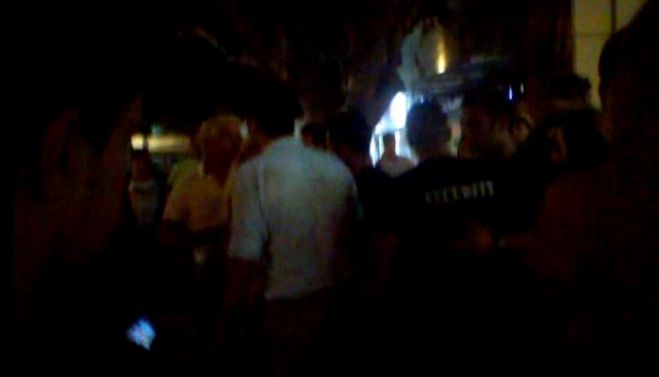 Χαμός στη Σπλάντζια το βράδυ-Μηνύσεις κατά αγνώστων-Τι λέει επιχειρηματίας