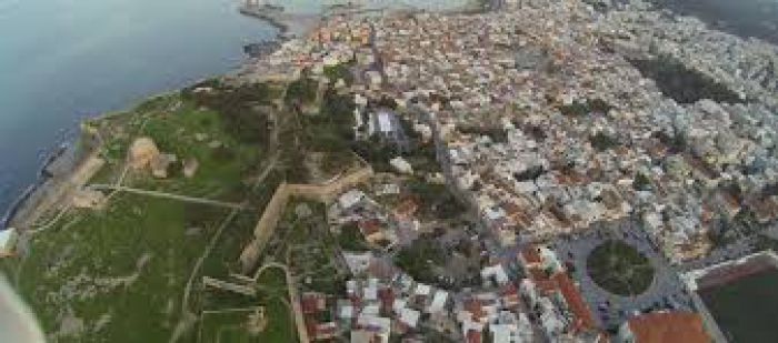 "&Zeta;ώ&nu;&eta; 800 &mu;έ&tau;&rho;&omega;&nu;". Έ&nu;&alpha; &beta;ή&mu;&alpha; &pi;&rho;&iota;&nu; &tau;&eta;&nu; &lambda;ύ&sigma;&eta; &tau;&omicron;&upsilon; &pi;&rho;&omicron;&beta;&lambda;ή&mu;&alpha;&tau;&omicron;&sigmaf;.