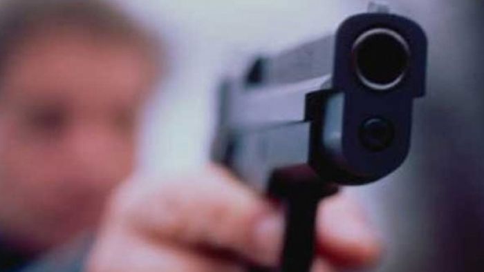 &Epsilon;&lambda;&epsilon;ύ&theta;&epsilon;&rho;&omicron;&iota; &kappa;&alpha;&iota; &omicron;&iota; &tau;&rho;&epsilon;&iota;&sigmaf; &gamma;&iota;&alpha; &tau;&omicron;&upsilon;&sigmaf; &pi;&upsilon;&rho;&omicron;&beta;&omicron;&lambda;&iota;&sigma;&mu;&omicron;ύ&sigmaf; &sigma;&tau;&omicron; &Kappa;&alpha;&sigma;&tau;έ&lambda;&iota; &Eta;&rho;&alpha;&kappa;&lambda;&epsilon;ί&omicron;&upsilon;