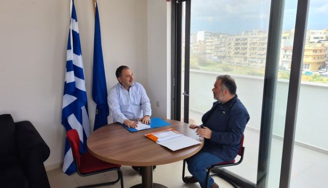 &Pi;&Epsilon;&Delta; &Kappa;&rho;ή&tau;&eta;&sigmaf;: &Sigma;&upsilon;&nu;ά&nu;&tau;&eta;&sigma;&eta; &Gamma;&iota;ά&nu;&nu;&eta; &Kappa;&omicron;&upsilon;&rho;ά&kappa;&eta; &mu;&epsilon; &Sigma;&tau;&alpha;ύ&rho;&omicron; &Gamma;&alpha;&beta;&alpha;&lambda;ά