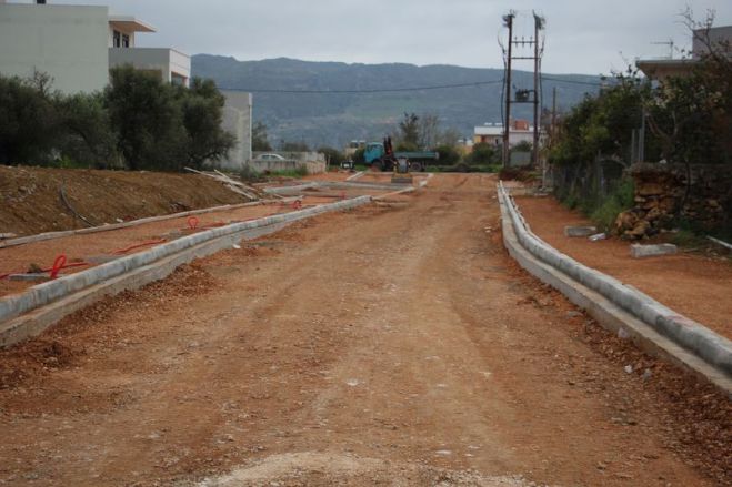 Αυτοψία Δημάρχου σε έργα διαμόρφωσης κοινοχρήστων χώρων