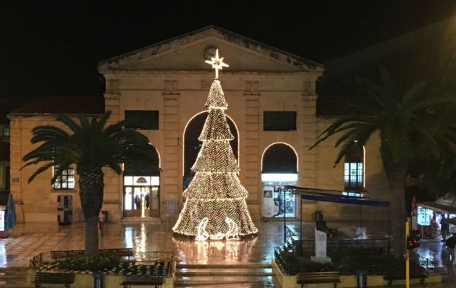 &Eta; Έ&nu;&omega;&sigma;&eta; &Xi;&epsilon;&nu;&omicron;&delta;ό&chi;&omega;&nu; &zeta;&eta;&tau;ά &epsilon;&pi;&iota;&tau;&alpha;&kappa;&tau;&iota;&kappa;ά, &mu;έ&tau;&rho;&alpha; &gamma;&iota;&alpha; &tau;&eta;&nu; &beta;&epsilon;&lambda;&tau;ί&omega;&sigma;&eta; &tau;&eta;&sigmaf; &epsilon;&iota;&kappa;ό&nu;&alpha;&sigmaf; &tau;&eta;&sigmaf; &pi;ό&lambda;&eta;&sigmaf;