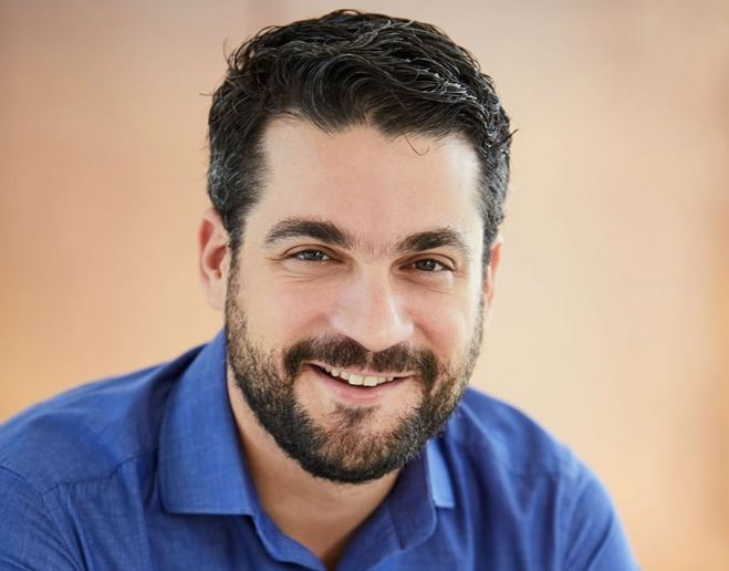 &Sigma;&tau;&eta;&nu; &Alpha;&theta;ή&nu;&alpha; &omicron; &Delta;ή&mu;&alpha;&rho;&chi;&omicron;&sigmaf; &Chi;&alpha;&nu;ί&omega;&nu;, &Pi;. &Sigma;&eta;&mu;&alpha;&nu;&delta;&eta;&rho;ά&kappa;&eta;&sigmaf;