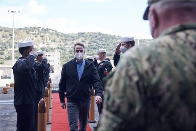 Στο αεροπλανοφόρο «Αϊζενχάουερ» ο Κυριάκος Μητσοτάκης