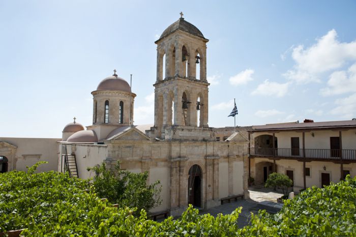 Ο Εσπερινός της αγάπης στην Μονή Γωνιάς στο Κολυμβάρι