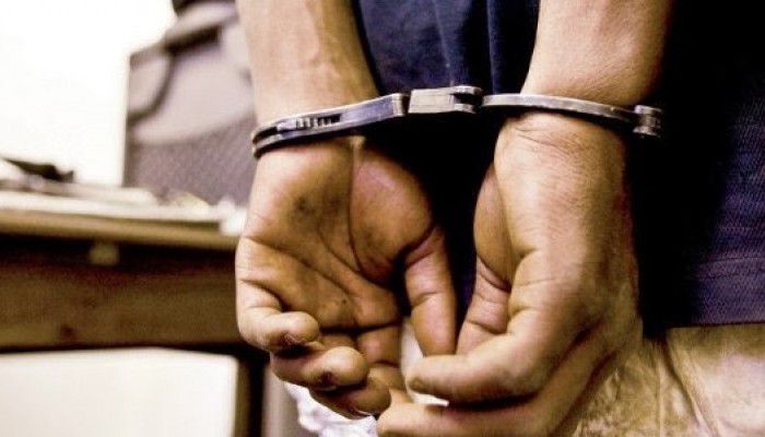 Χειροπέδες σε 30χρονο Χανιώτη για ένα κινητό