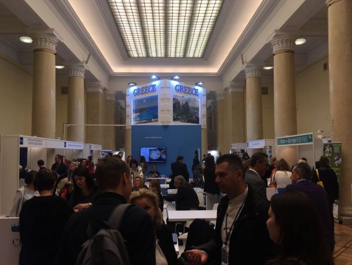 &Epsilon;&lambda;&pi;&iota;&delta;&omicron;&phi;ό&rho;&alpha; &mu;&eta;&nu;ύ&mu;&alpha;&tau;&alpha; &alpha;&pi;ό &tau;&eta;&nu; &mu;&epsilon;&gamma;&alpha;&lambda;ύ&tau;&epsilon;&rho;&eta; έ&kappa;&theta;&epsilon;&sigma;&eta; &tau;&omicron;&upsilon;&rho;&iota;&sigma;&mu;&omicron;ύ &tau;&eta;&sigmaf; &Pi;&omicron;&lambda;&omega;&nu;ί&alpha;&sigmaf;