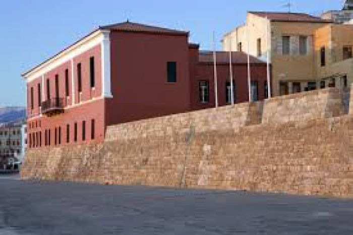 Αποκατάσταση ρήγματος στο Ενετικό Λιμάνι