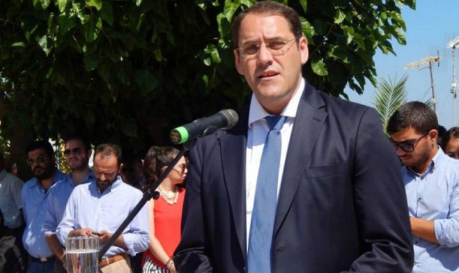 &Omicron; &Sigma;&omega;&kappa;&rho;ά&tau;&eta;&sigmaf; &Kappa;&epsilon;&phi;&alpha;&lambda;&omicron;&gamma;&iota;ά&nu;&nu;&eta;&sigmaf; &omicron; &laquo;&epsilon;&kappa;&lambda;&epsilon;&kappa;&tau;ό&sigmaf;&raquo; &tau;&eta;&sigmaf; &Nu;&Delta; &gamma;&iota;&alpha; &tau;&eta;&nu; &Pi;&epsilon;&rho;&iota;&phi;έ&rho;&epsilon;&iota;&alpha; &Kappa;&rho;ή&tau;&eta;&sigmaf;;