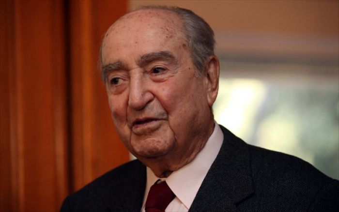 &Pi;&epsilon;&rho;&iota;&beta;&alpha;&lambda;&lambda;&omicron;&nu;&tau;&iota;&kappa;ό &pi;ά&rho;&kappa;&omicron; &sigma;&tau;&eta; &mu;&nu;ή&mu;&eta; &tau;&omicron;&upsilon; &Kappa;&omega;&nu;&sigma;&tau;&alpha;&nu;&tau;ί&nu;&omicron;&upsilon; &Mu;&eta;&tau;&sigma;&omicron;&tau;ά&kappa;&eta;