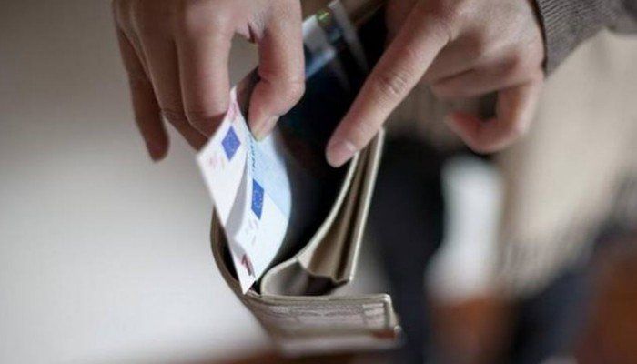 &Alpha;&nu;&alpha;&zeta;&eta;&tau;&epsilon;ί&tau;&alpha;&iota; &sigma;&tau;&eta;&nu; &Kappa;&rho;ή&tau;&eta; "&epsilon;&pi;&alpha;&gamma;&gamma;&epsilon;&lambda;&mu;&alpha;&tau;ί&alpha;&sigmaf;" &alpha;&pi;&alpha;&tau;&epsilon;ώ&nu;&alpha;&sigmaf;