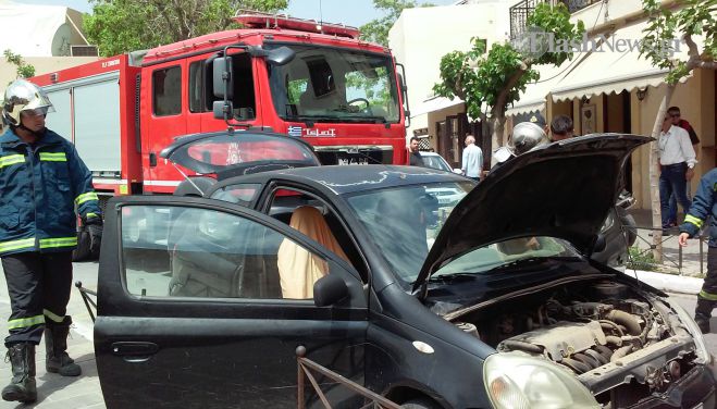 Αναστάτωση για αμάξι που έβγαζε καπνούς