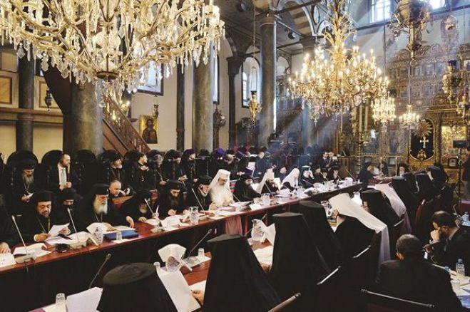 Πανορθόδοξη: Παιχνίδια παρασκηνίου στο παρά ένα